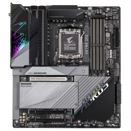 Gigabyte Płyta główna X670E AORUS MASTER AM5 4DDR5 HDMI/DP EATX