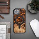 Etui Bewood Unique MagSafe Orange z drewna i żywicy na iPhone 15 - pomarańczowo-czarne