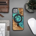 Etui Bewood Unique MagSafe Turquoise z drewna i żywicy na iPhone 15 - turkusowo-czarne