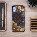 Etui Bewood Unique do iPhone 16 Plus - Planets - Pluton z MagSafe